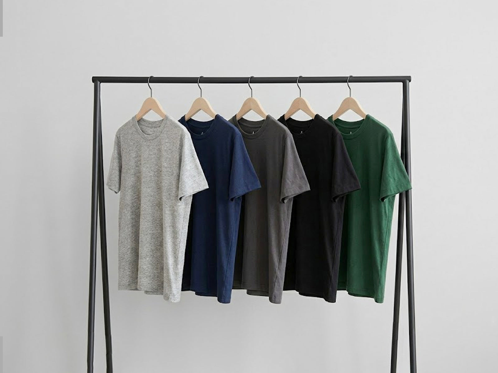 The Best Blank Drop Shoulder Tees for Everyday Wear in 2026