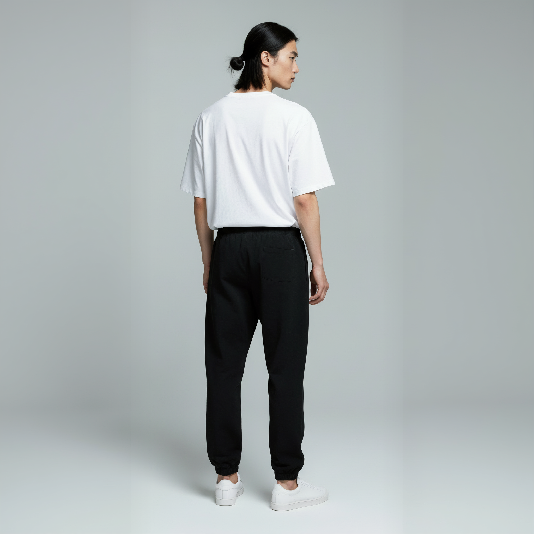 Classic Sweatpants- Black-zoom-3